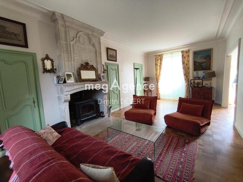 Maison - 231 m² - 10 pièces