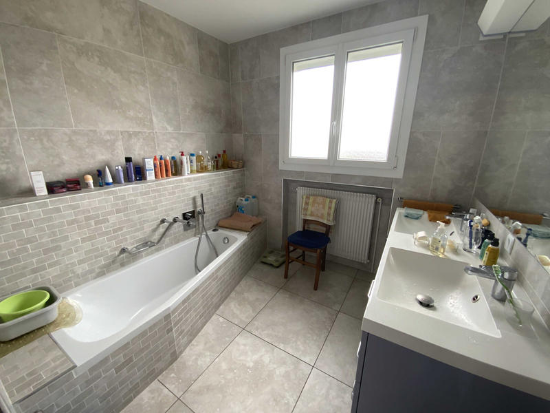 Maison - 155 m² - 7 pièces