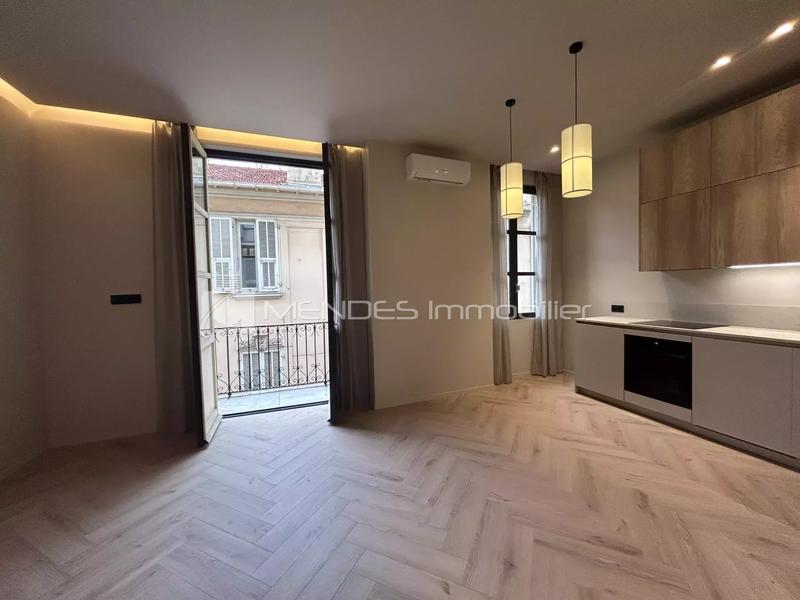 Appartement - 92 m² - 4 pièces