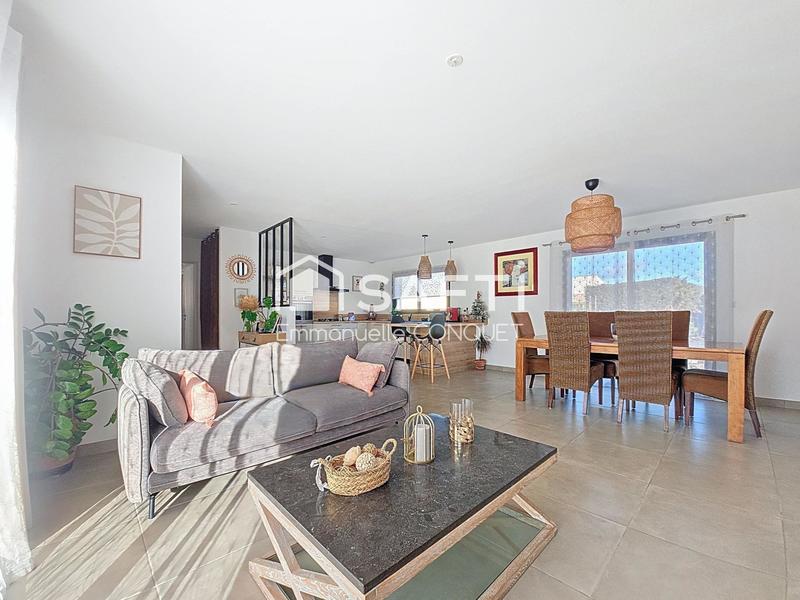 Maison - 102 m² - 4 pièces