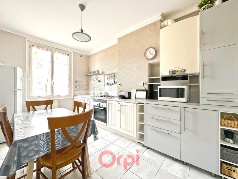 Appartement - 70 m² - 3 pièces