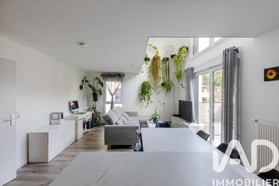 Appartement - 90 m² - 4 pièces