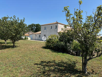 Maison - 159 m² - 6 pièces