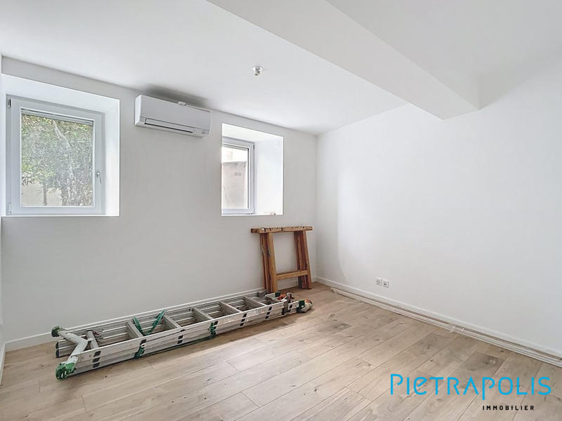 Appartement - 95 m² - 5 pièces