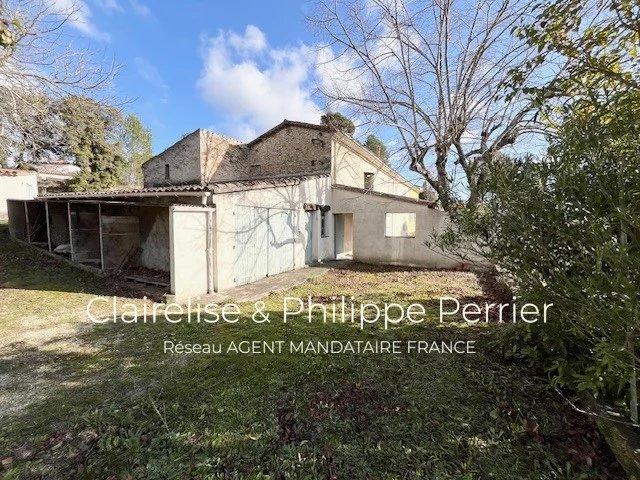 Propriété - 101 m² - 6 pièces