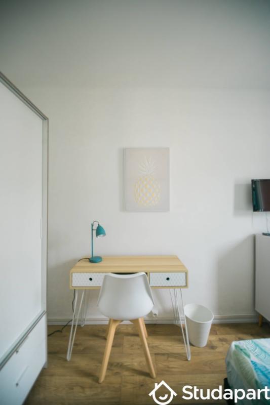 Chambre - 12 m² - 1 pièce