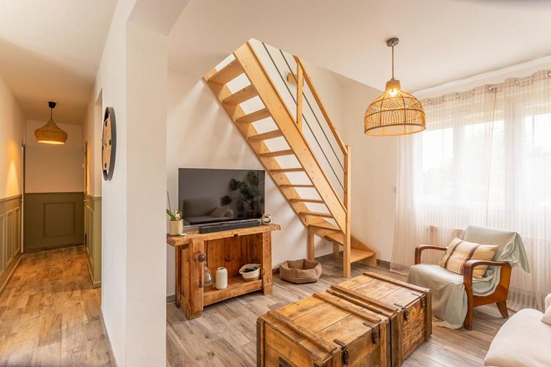 Maison - 99 m² - 5 pièces