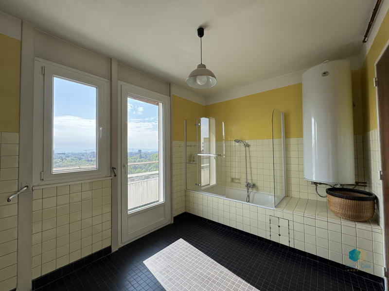 Appartement - 226 m² - 7 pièces