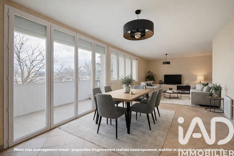 Appartement - 90 m² - 4 pièces