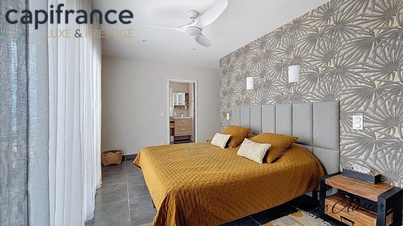 Propriété - 305 m² - 7 pièces