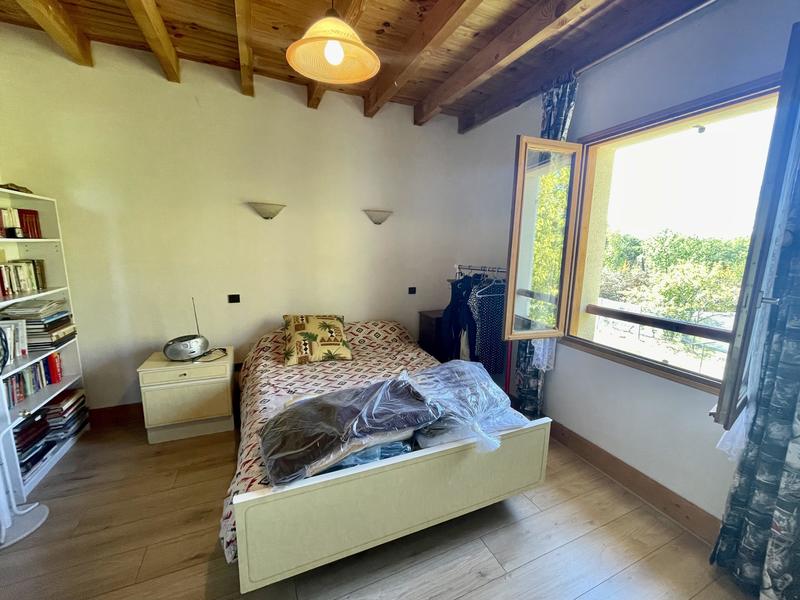 Corps de ferme - 300 m² - 10 pièces