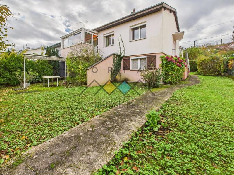 Maison - 100 m² - 5 pièces