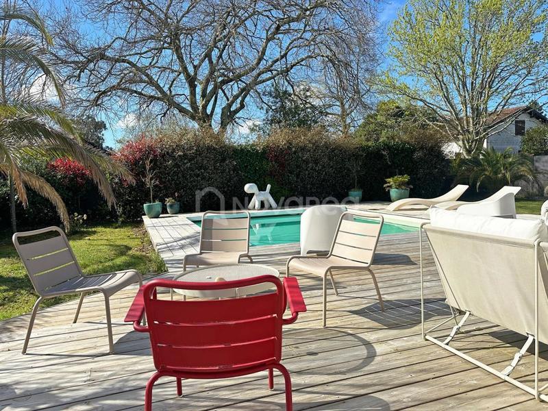 Maison - 140 m² - 5 pièces