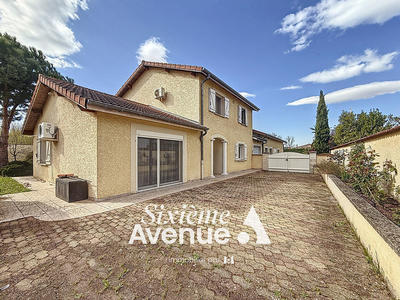 Maison - 160 m² - 6 pièces