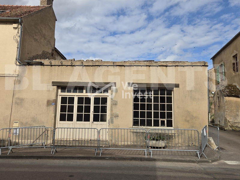 Local commercial - 79 m² - 1 pièce