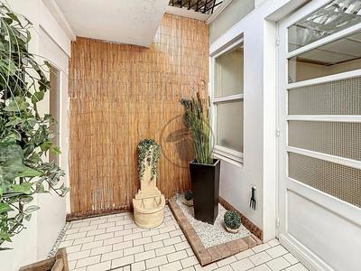 Maison - 161 m² - 7 pièces