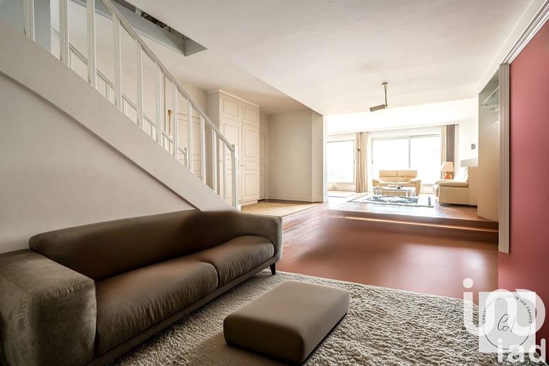 Duplex - 218 m² - 7 pièces