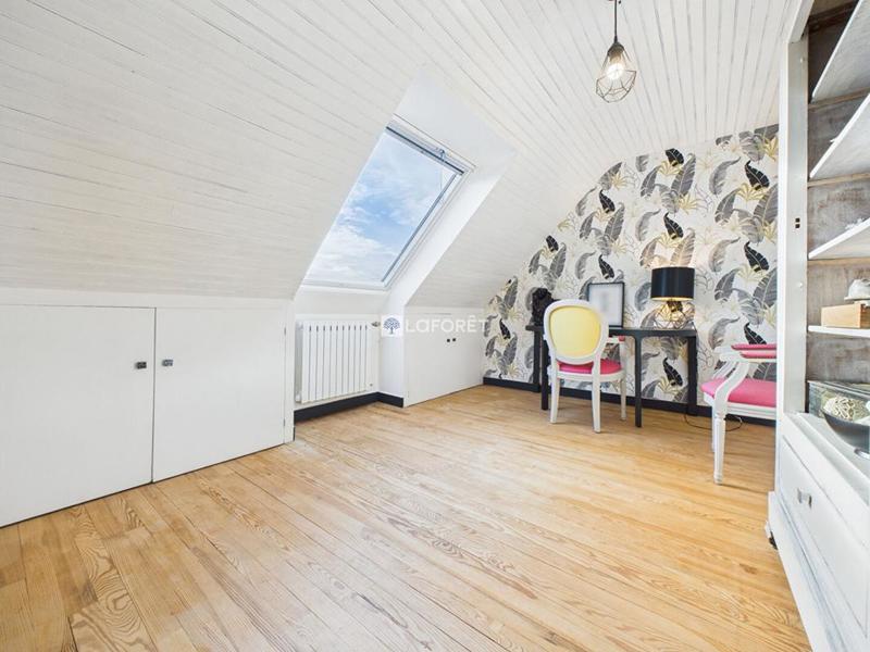 Maison - 184 m² - 7 pièces