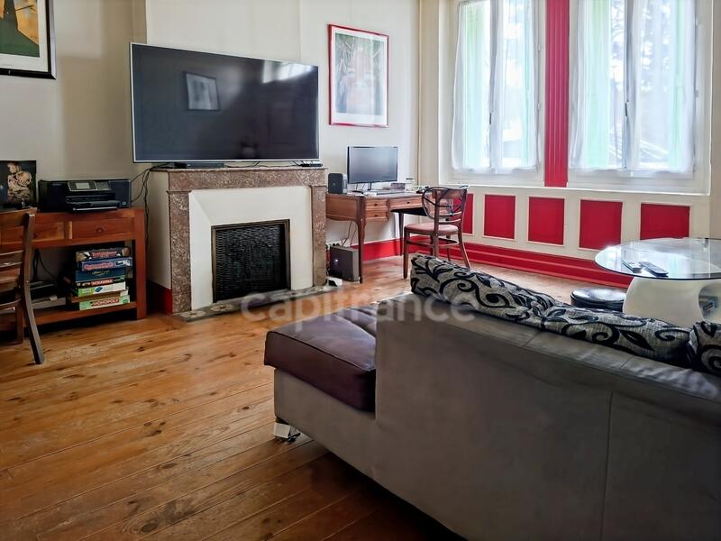 Maison - 200 m² - 6 pièces