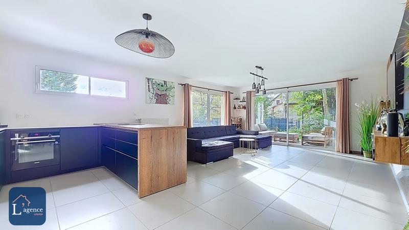 Appartement - 101 m² - 4 pièces