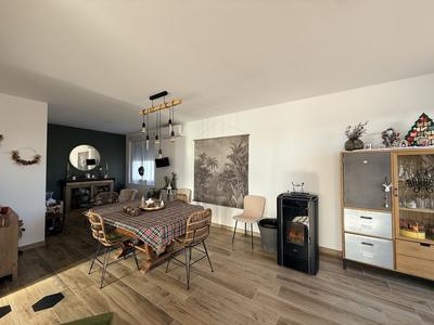 Maison traditionnelle - 166 m² - 9 pièces