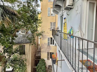 Appartement - 93 m² - 4 pièces