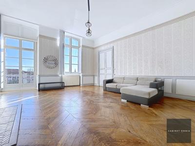 Appartement - 106 m² - 5 pièces