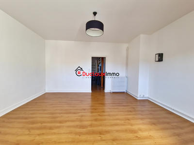 Appartement - 82 m² - 3 pièces