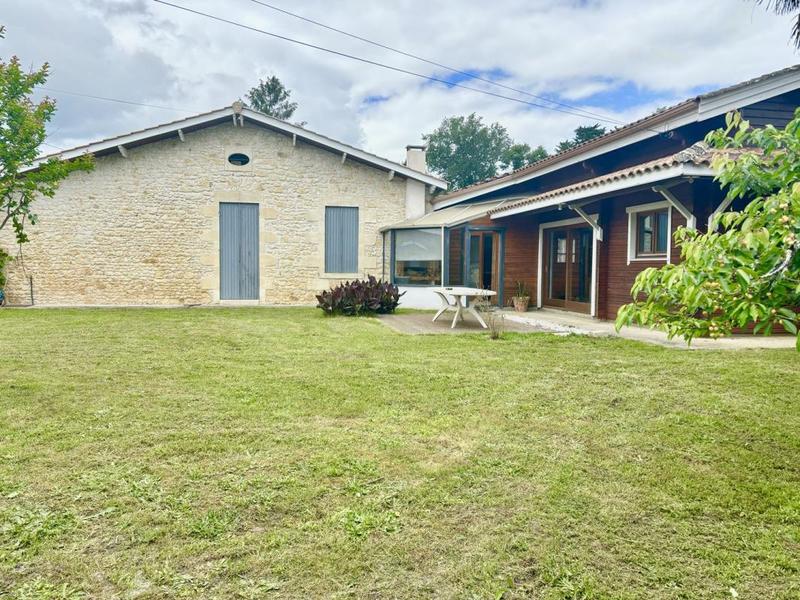 Maison traditionnelle - 145 m² - 4 pièces