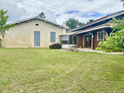 Maison traditionnelle - 145 m² - 4 pièces