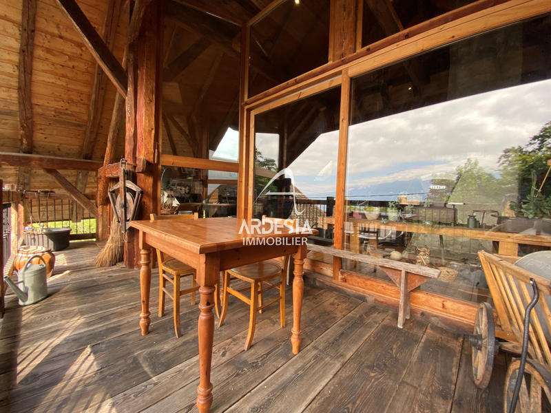 Maison - 250 m² - 8 pièces