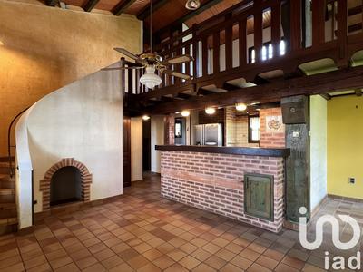 Maison - 143 m² - 5 pièces