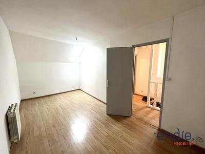 Appartement - 99 m² - 4 pièces