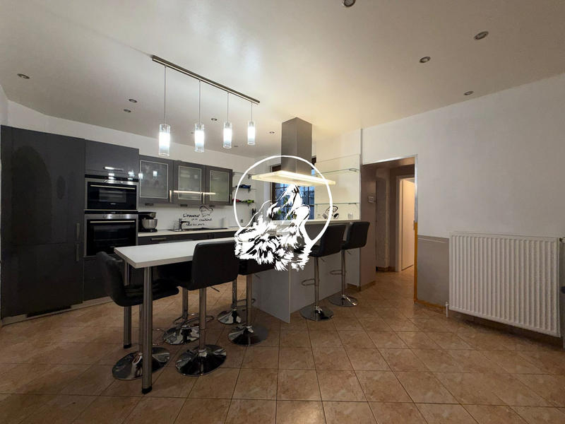 Maison - 105 m² - 4 pièces