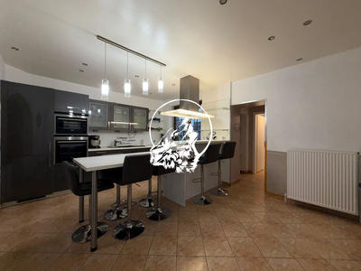 Maison - 105 m² - 4 pièces