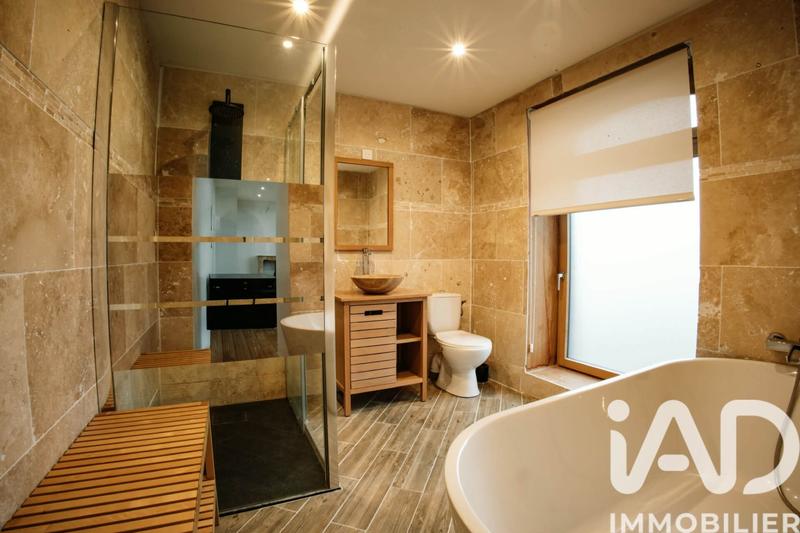 Maison - 342 m² - 15 pièces