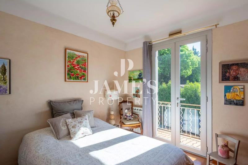 Maison - 130 m² - 4 pièces