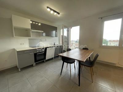 Appartement - 48 m² - 2 pièces