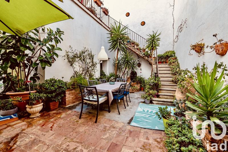 Maison - 366 m² - 26 pièces