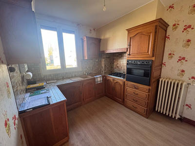 Maison - 96 m² - 5 pièces