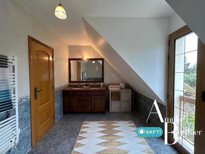 Maison - 142 m² - 4 pièces