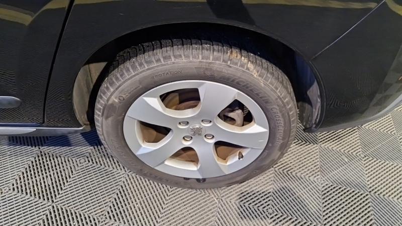 Peugeot 3008 1.6 Hdi 16v 112ch Fap Allure