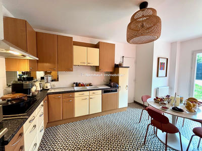 Maison - 183 m² - 7 pièces