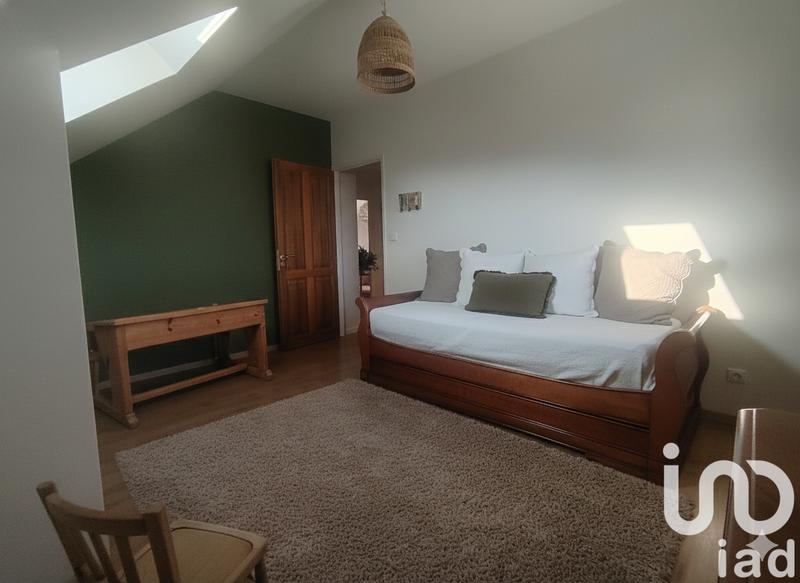 Maison - 213 m² - 7 pièces