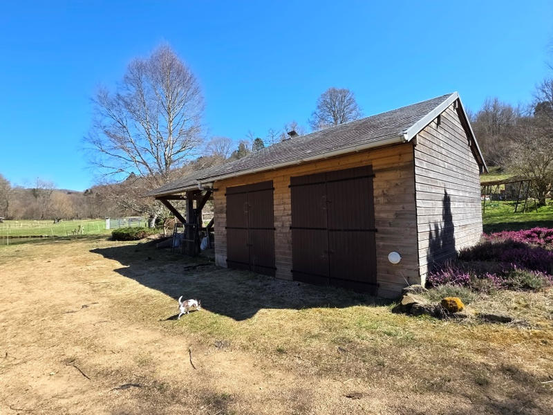 Propriété - 178 m² - 6 pièces