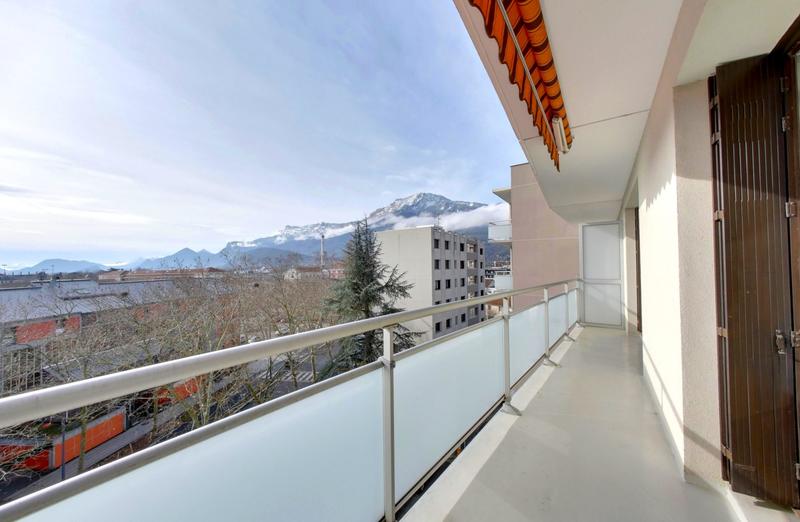 Appartement - 82 m² - 4 pièces