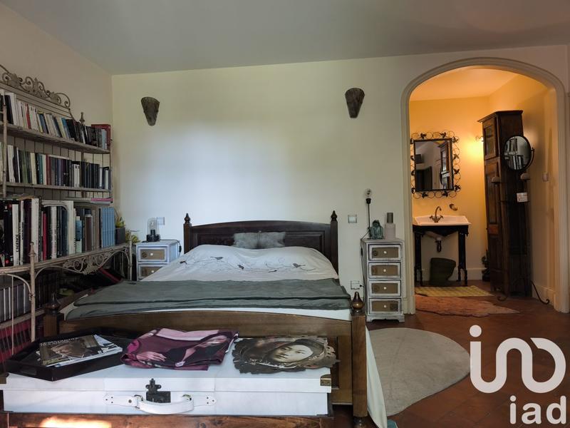 Maison - 463 m² - 13 pièces