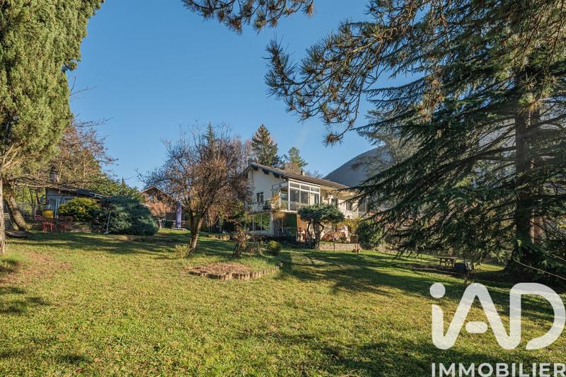 Maison - 196 m² - 6 pièces