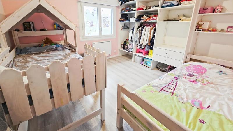 Maison - 170 m² - 5 pièces