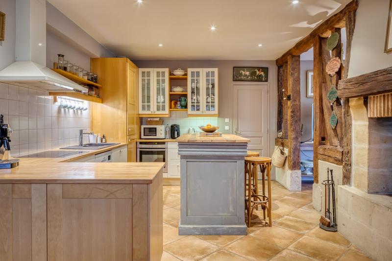 Maison - 200 m² - 7 pièces